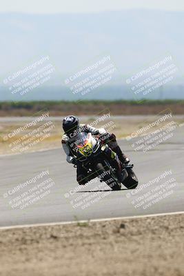 media/Jun-07-2025-TrackDaz (Sat) [[4413525952]]/B Group/220pm (Turn 9)/
